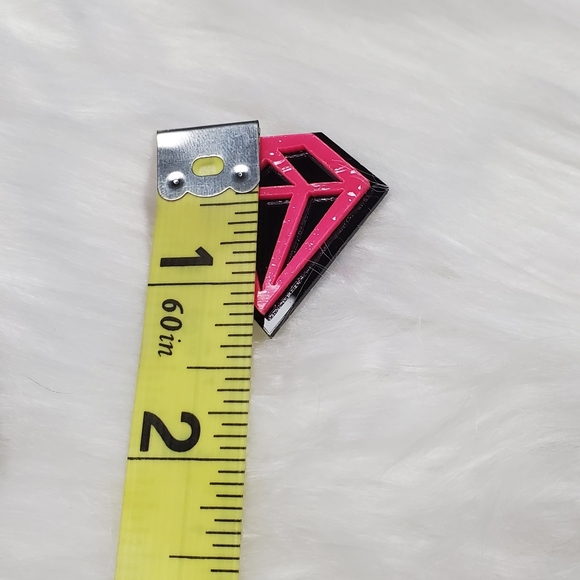 NEW Acrylic Hot Pink Geometric Shape Stud Earrings - Picture 5 of 6